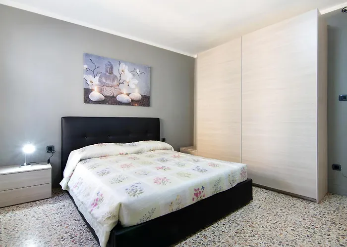 Garden Apartment *